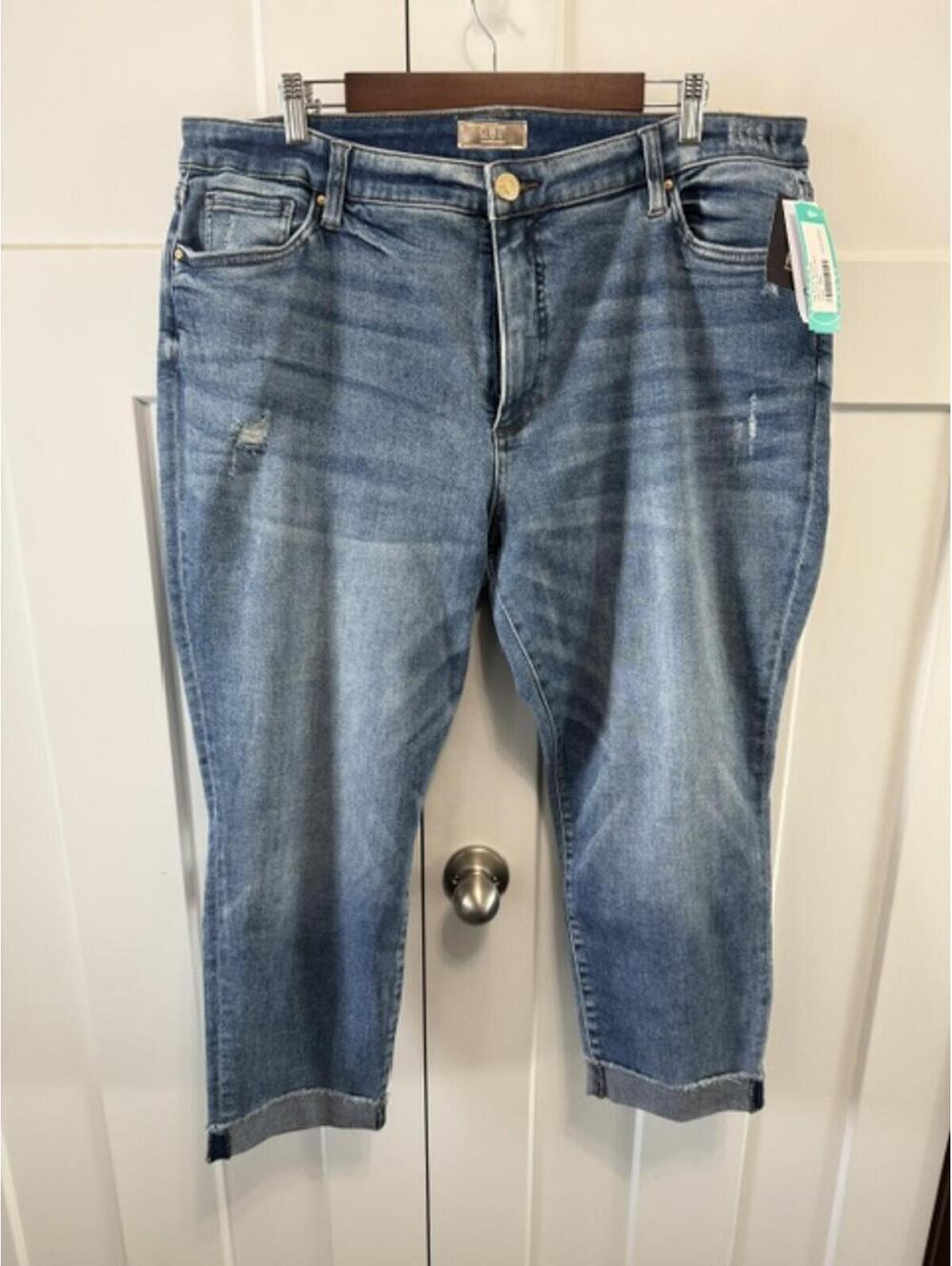 NWT KUT from the Kloth Ellen crop cuffed jean in indigo size 20